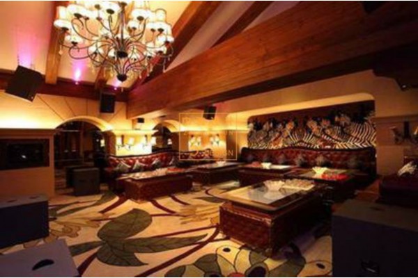 广州夜生活指南：盘点热门夜店酒吧